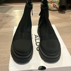 Aldo side zip lug soled chelsea boot